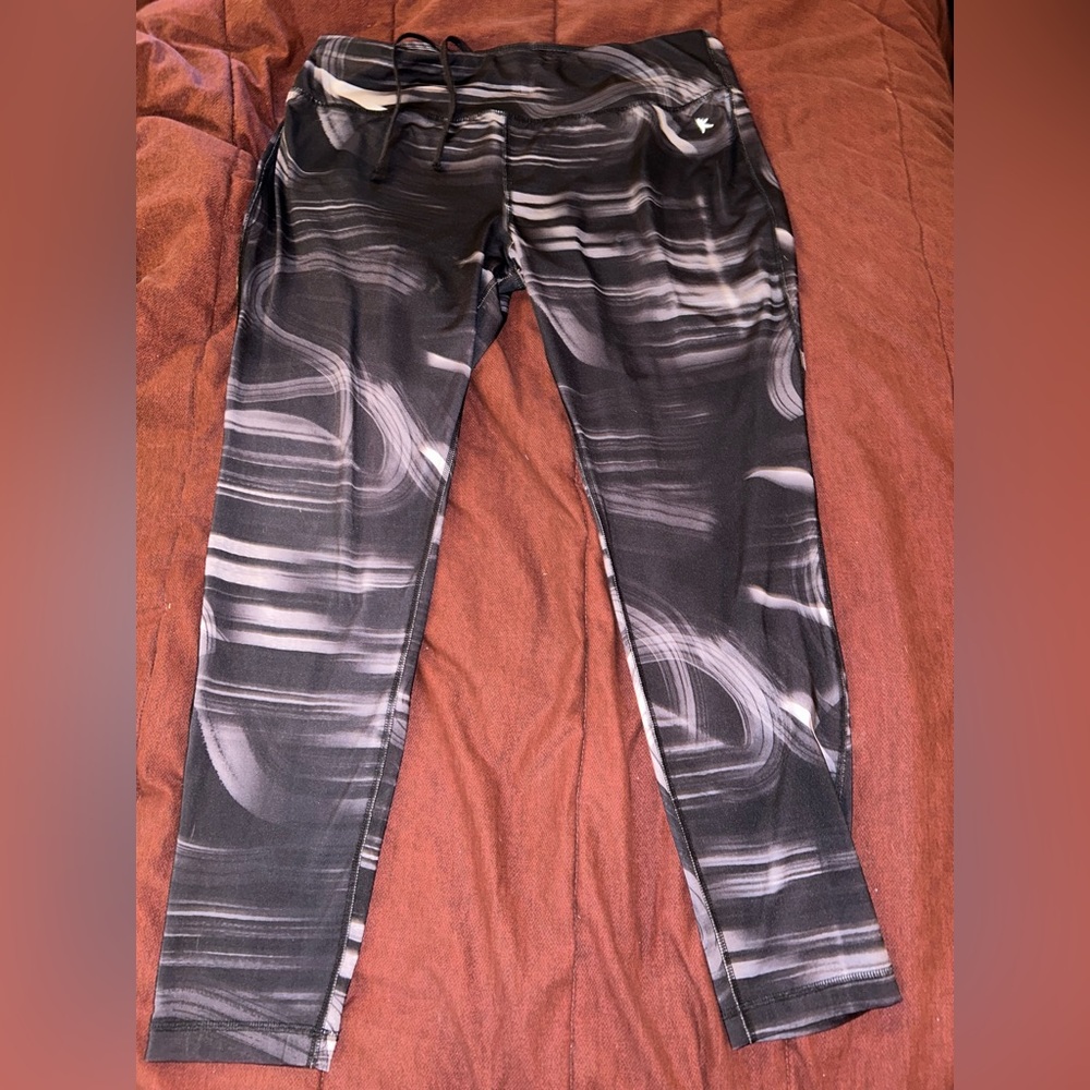 black & white leggings